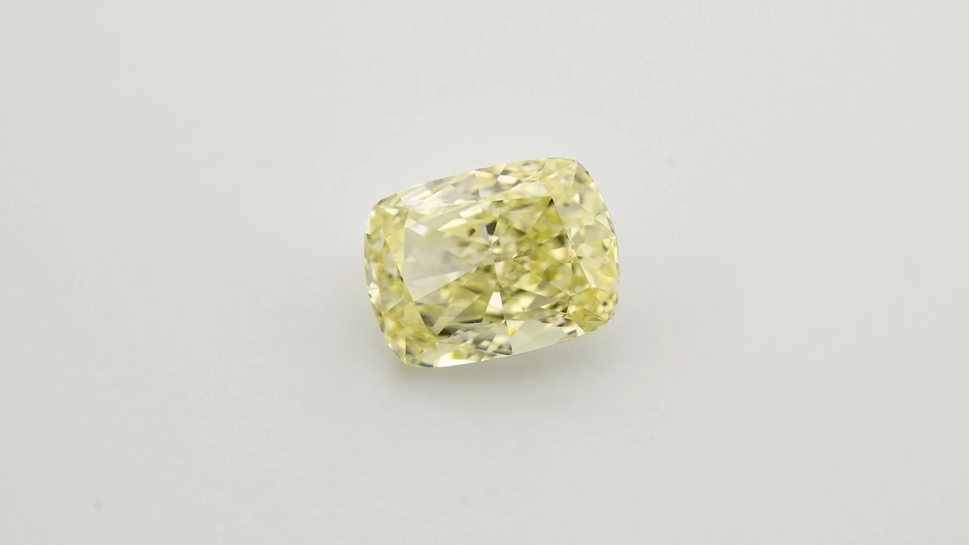 2.03 Carat Fancy Light Yellow Cushion Diamond VVS1 GIA | LEIBISH
