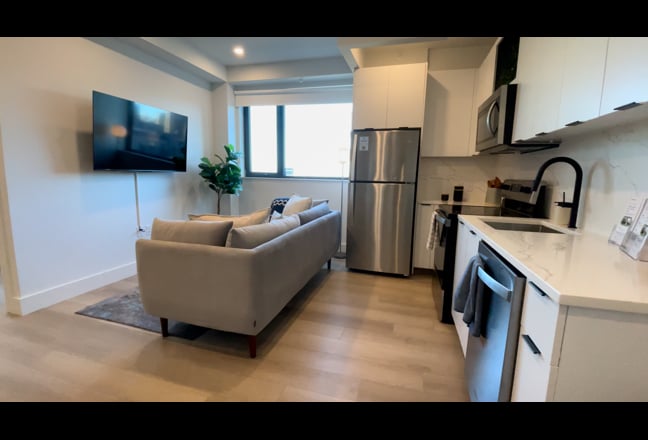Furnished Bedroom for Rent in Luxury Building! Main Photo