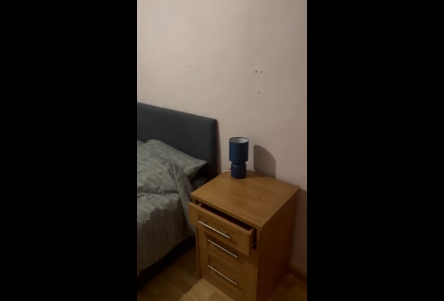 1 room for rent Main Photo