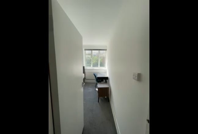 Double room in a shared flat Zone 1 (Waterloo) Main Photo