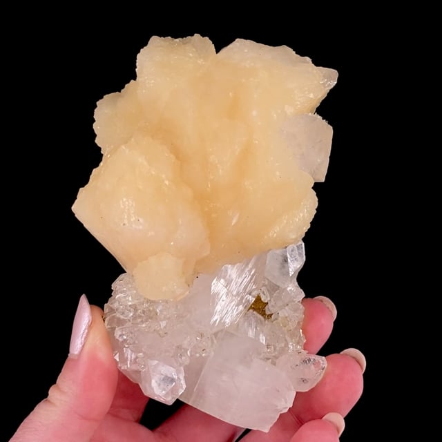 Stilbite-Ca with Fluorapophyllite-(K)