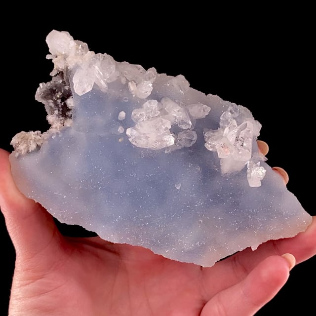 Fluorapophyllite-(K) on Blue Chalcedony