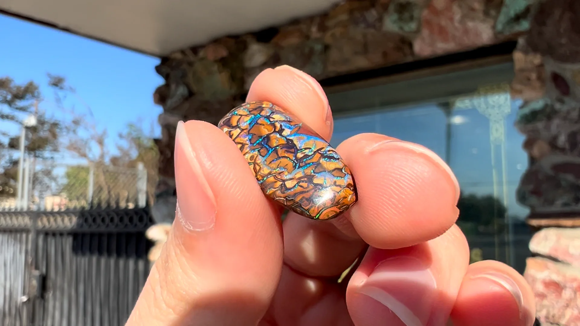 Opale Boulder Matrix D'Australie, 9.23 Carats, Naturelle, Non Traitée