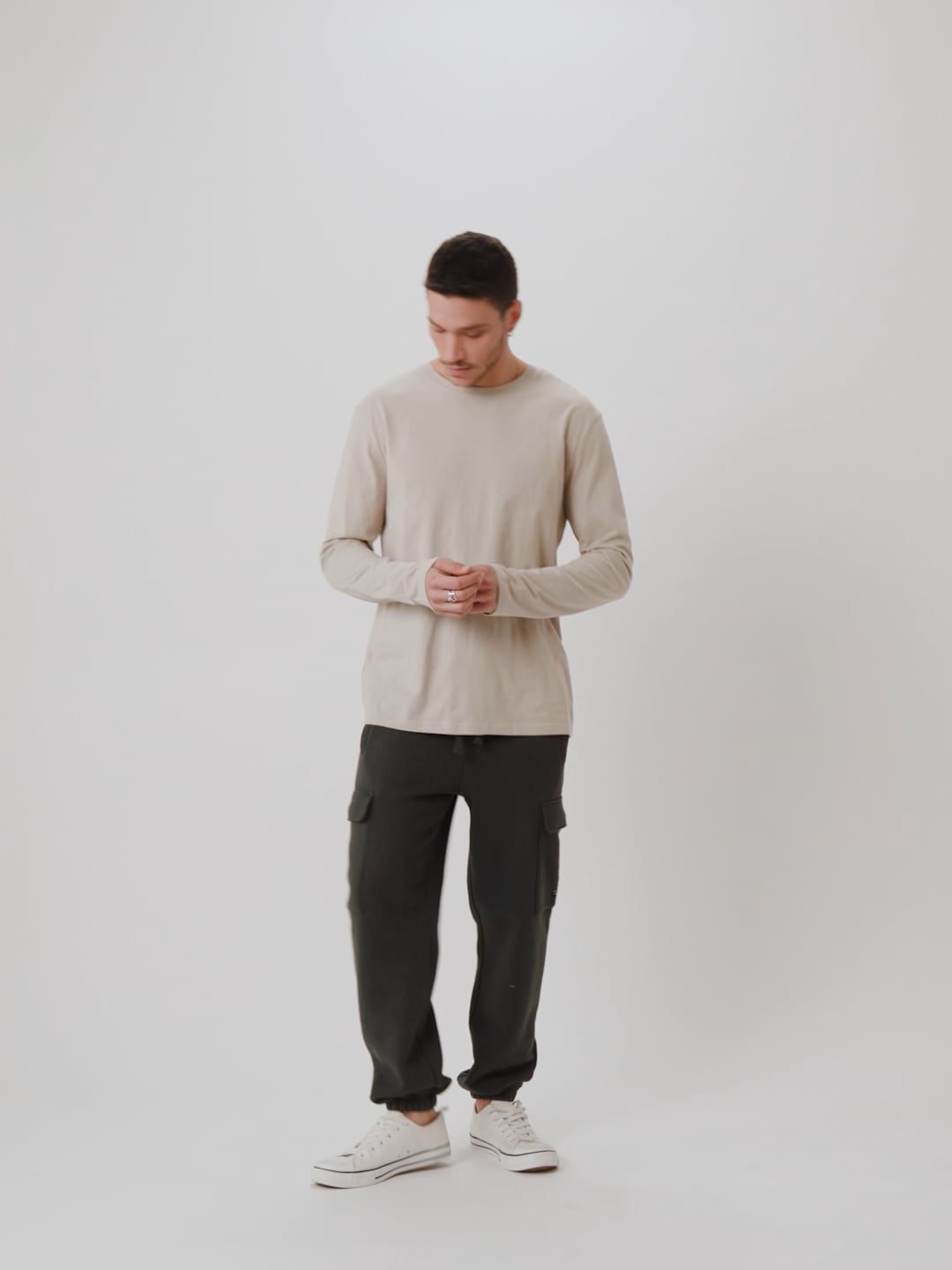 BASIC CREW NECK LONG SLEEVE SHIRT