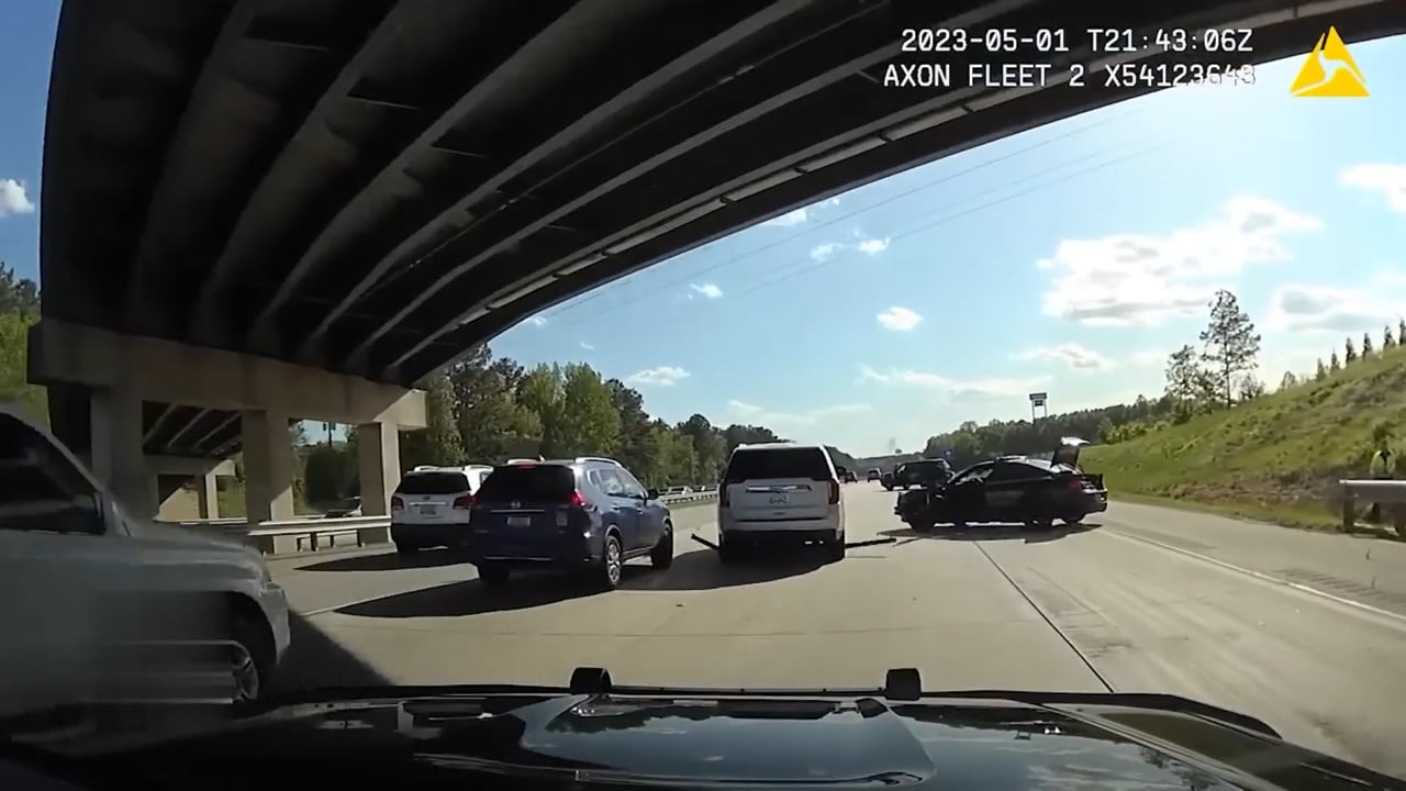 1-206 Pursuit With Spike Strips on Freeway Ends in Foot Pursuit and ...
