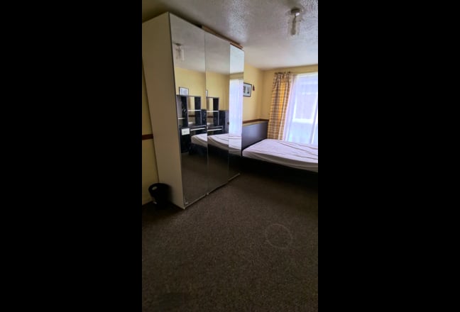 Huge Studio Size Room In White Hart Lane Main Photo