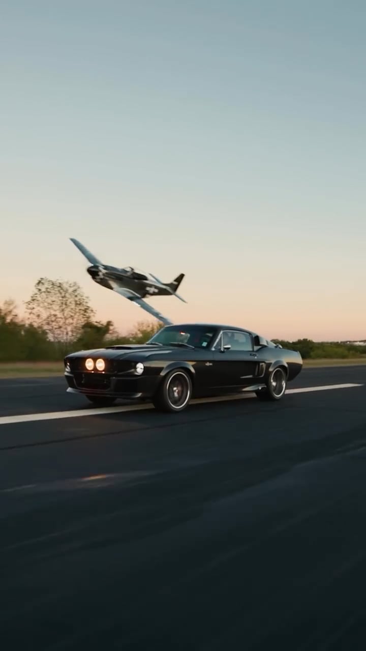 Mustang x Mustang Flyby