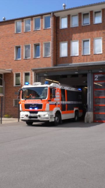 Notruf 112_Im Einsatz mit der Feuerwehr