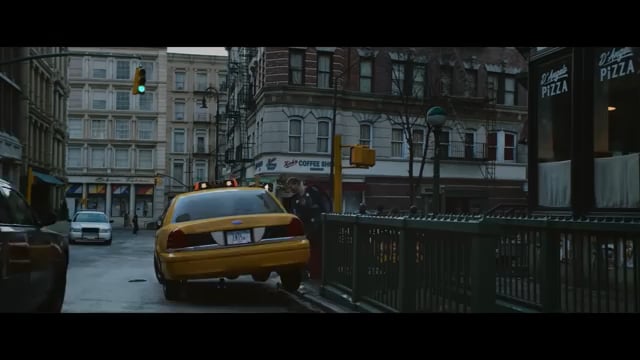 deVine Voices Native French Male Voiceover Bref Superheros Commercial