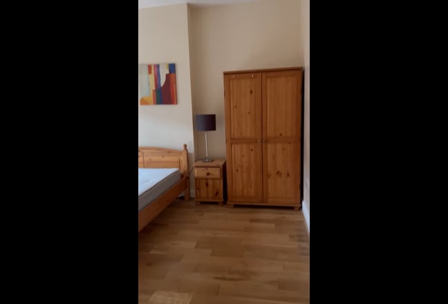 Very nice big room near Lewisham train station  Main Photo