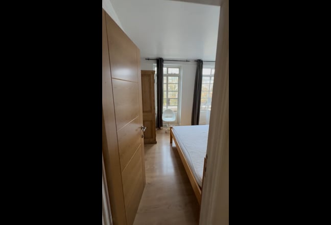 Spacious Room + Terrace Opposite Belsize Park Tube Main Photo