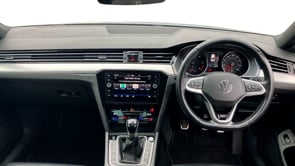 VOLKSWAGEN PASSAT 2020 (70)