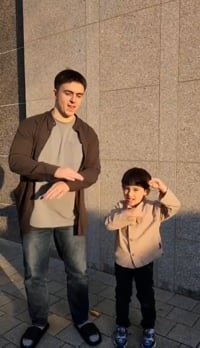 1. 4개국 혼혈아기..