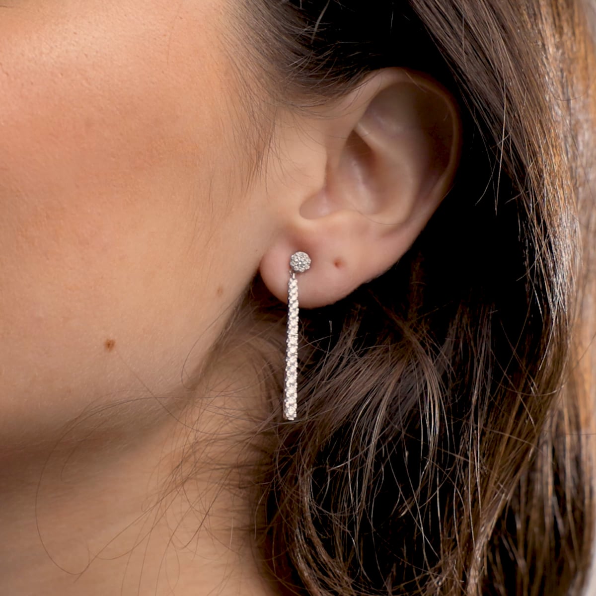 product video 2 for 1 ctw Round Lab Grown Diamond Hinged Graduated Drop Earrings