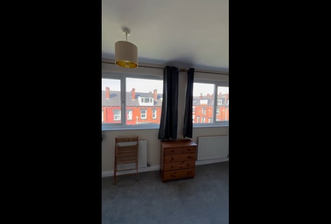 Large Double Room, Burley, Leeds Main Photo