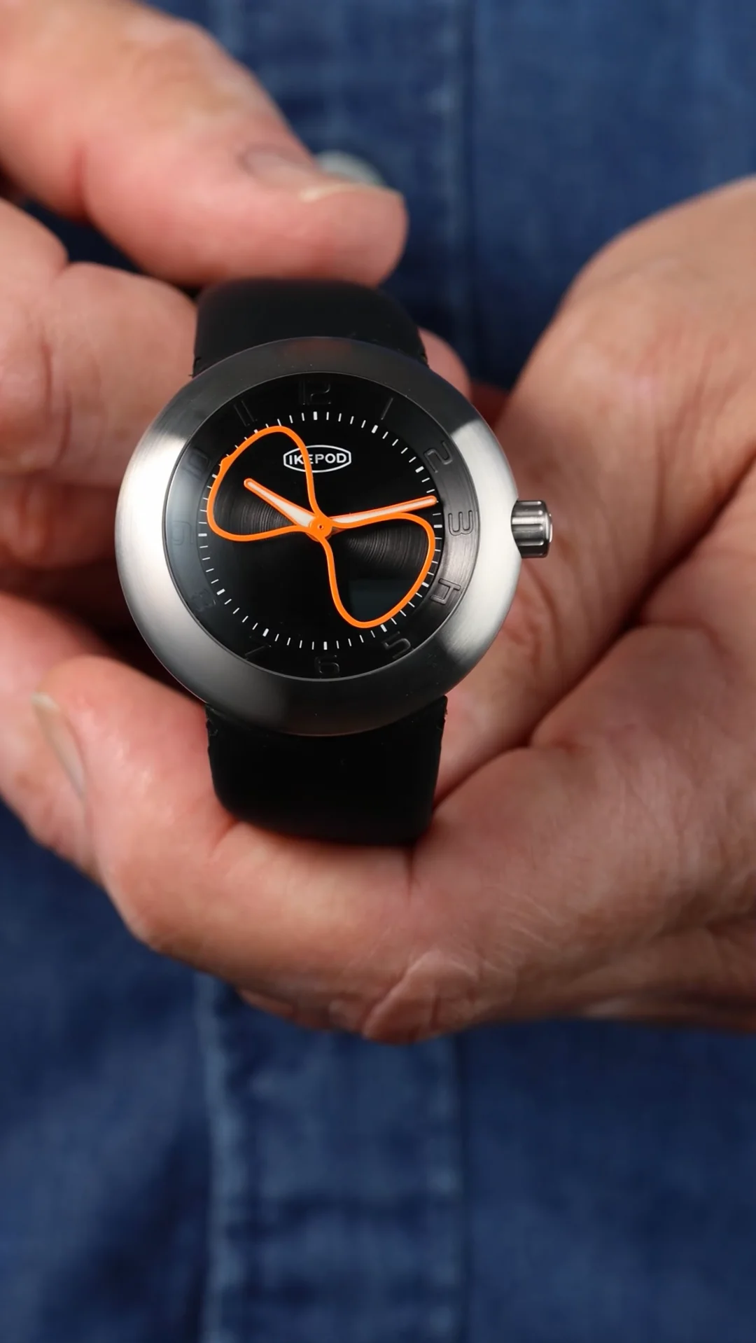 Duopod black Hour Glass