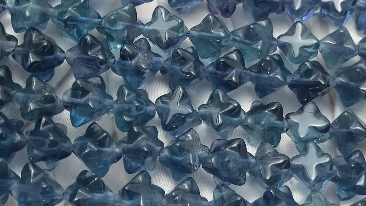 動画】ブルーグリーンフローライトAAA スターダイスカット12×12mm 半連
