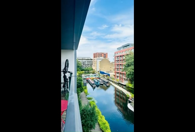 Amazing Oasis: Canal-Side Haggerston Apartment Main Photo