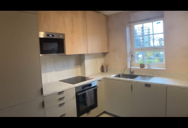 Stylish 4 bedroom 2 bathroom flat in Vauxhall Main Photo