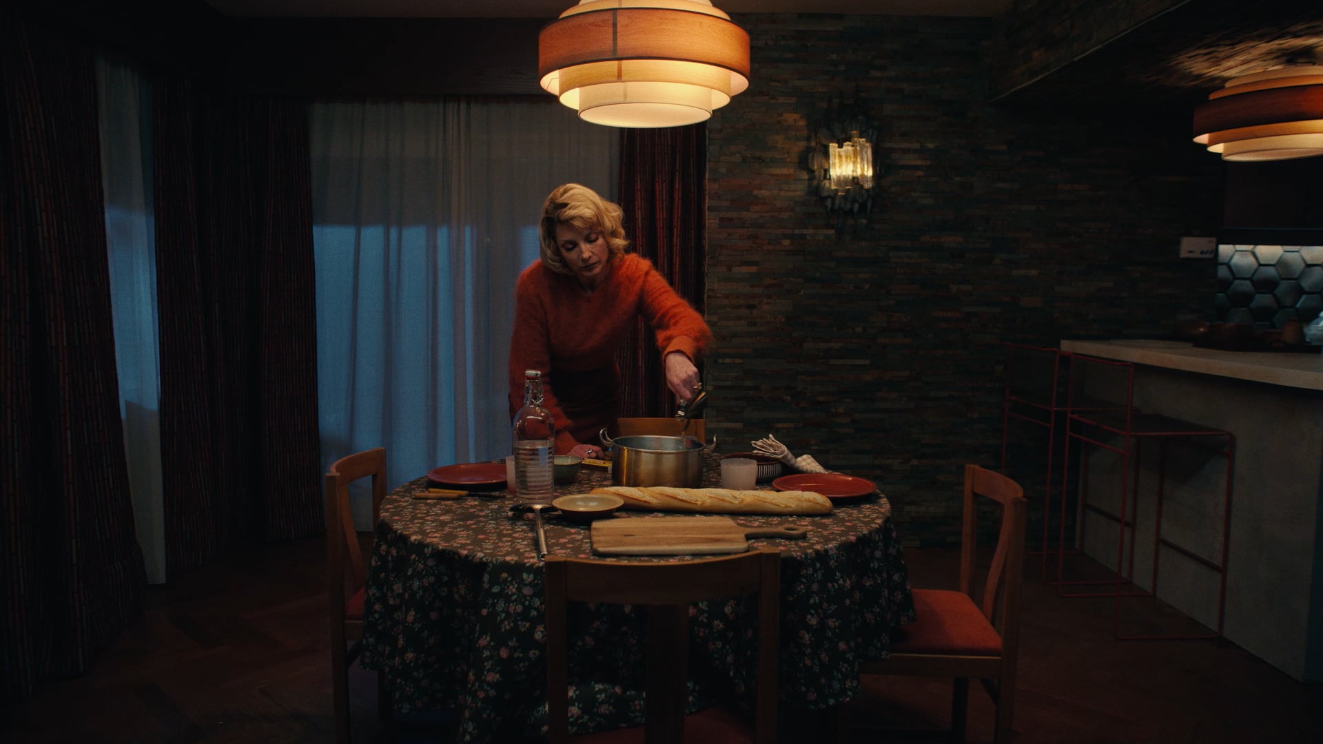 sagrada_familia_season_1_netflix_promo