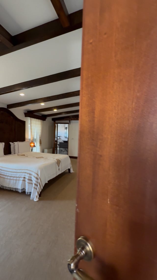Room Tour - Hotel Tradita