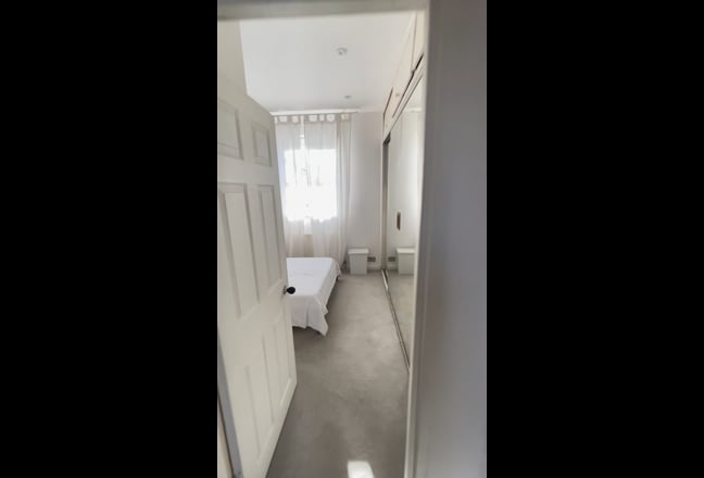 Bright Double in Large Canonbury Townhouse Main Photo