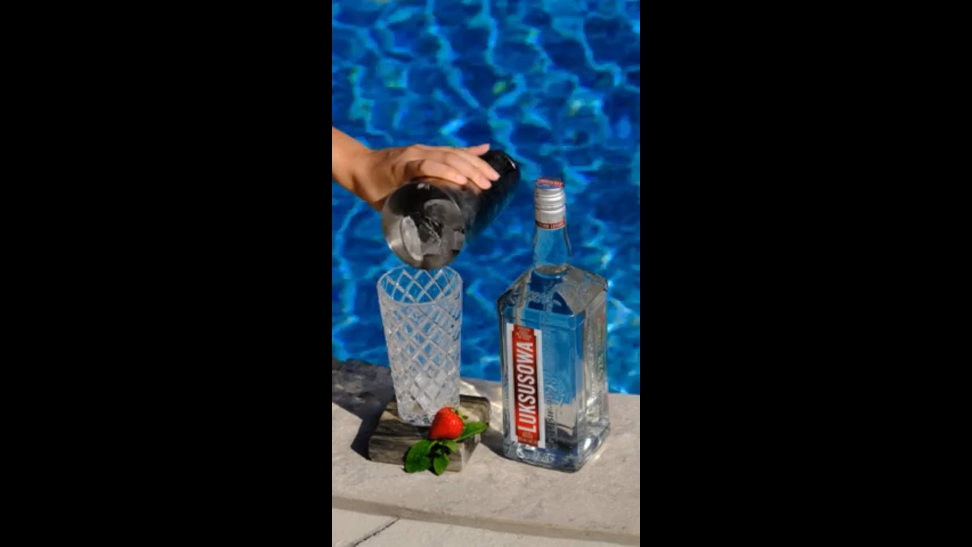 PoolSideCocktail_Reel