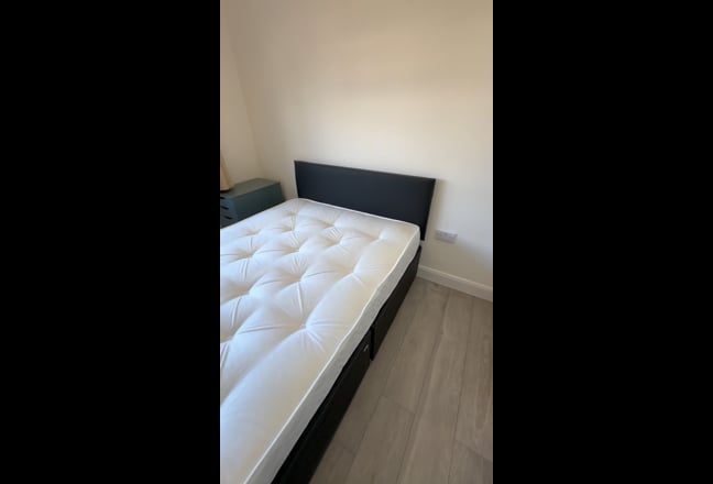 HMO property with on suite double rooms. Main Photo