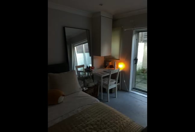 Double room to rent on WBR Main Photo