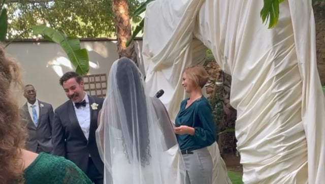 Video wedding in a patio