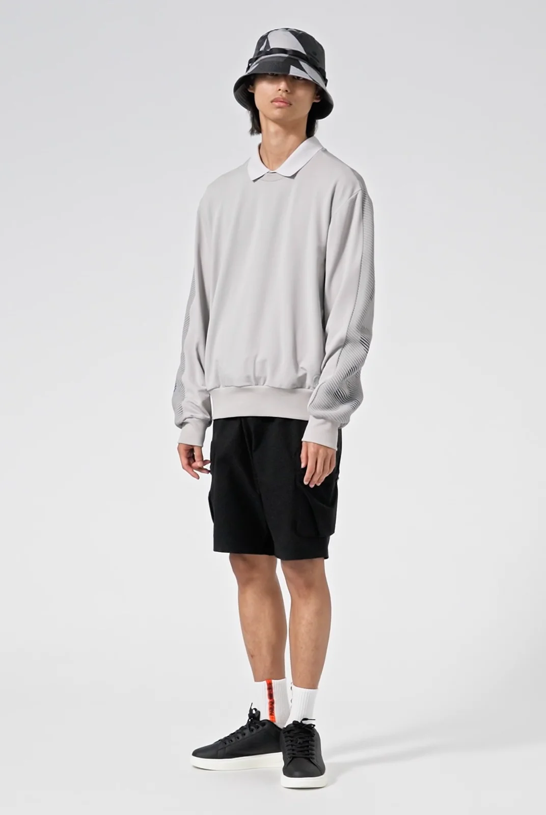 SKEIN - クルーネック スウェット SILVER | Parajumpers®
