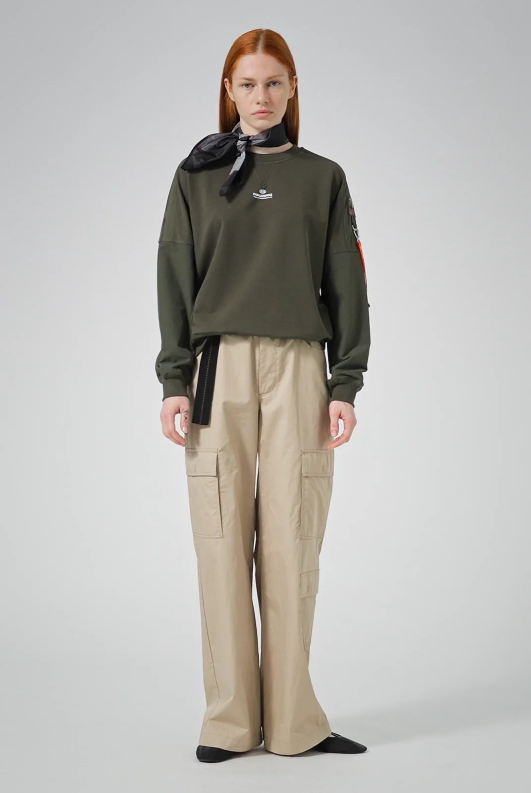 NEW LETY - CREWNECK SWEAT DARK MUD | Parajumpers®