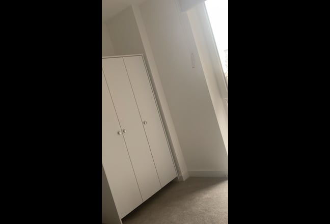 Big double room with own bathroom in a luxury area Main Photo