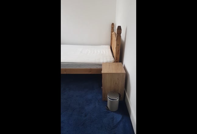 Spacious double room  Main Photo