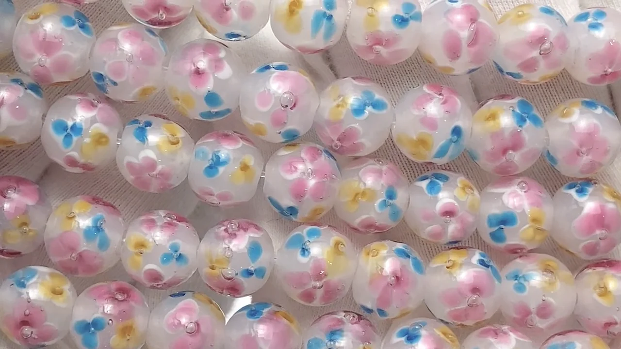 とんぼ玉 ラウンド10mm 【マルチカラーフラワー×ホワイト】 1/4連～1連