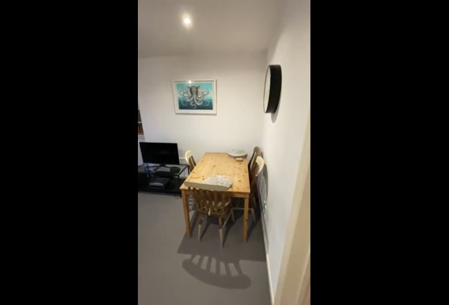 Lovely Room Available Near Portobello Road Main Photo