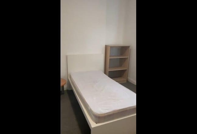 Furnished Single Room Available in Colchester  Main Photo