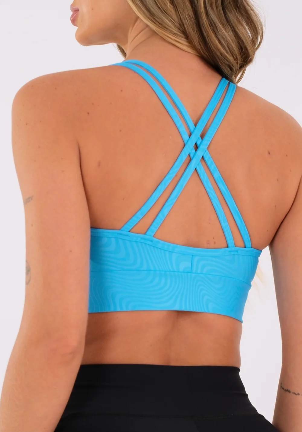 Top Com Bojo Shine Azul Texturizado Ondas Com Alças Cruzadas