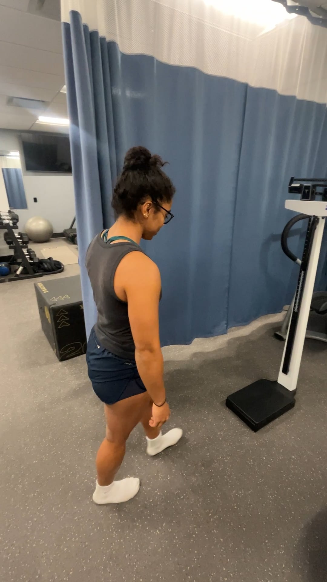 Watch olivia ghosh's Weight: 132 pounds