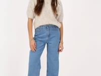 beige fluffy trui_1