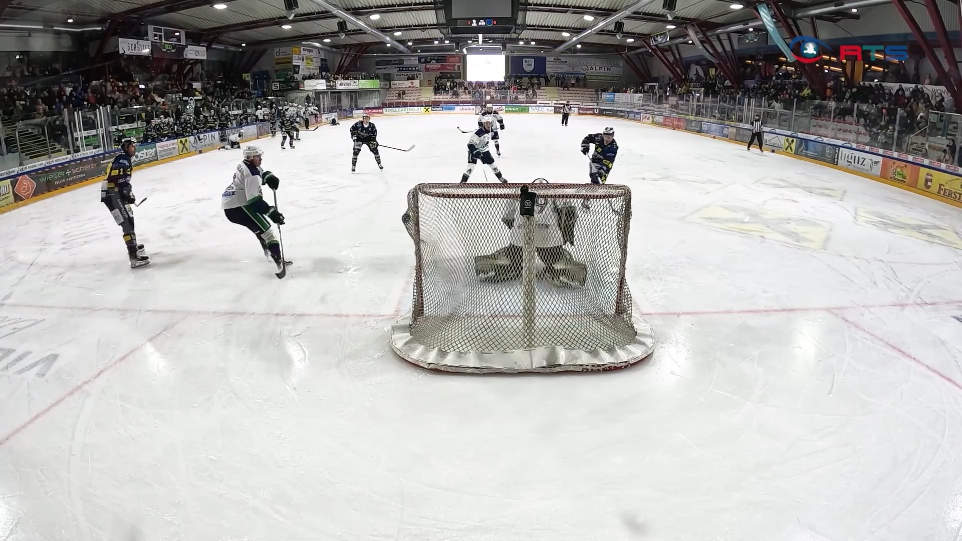 zeller-eisbaeren-verbuchen-klaren-sieg-gegen-sisak