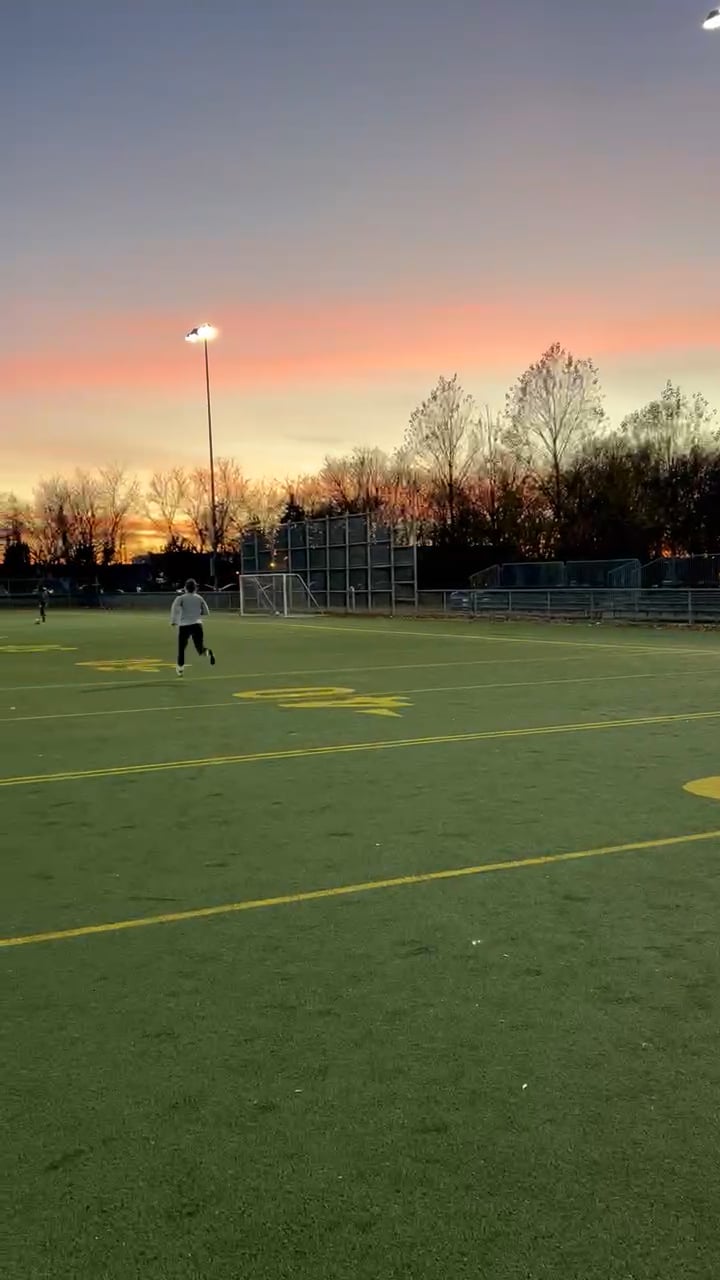 Watch émilie papillon's 40 Yard Dash: 5.84 seconds