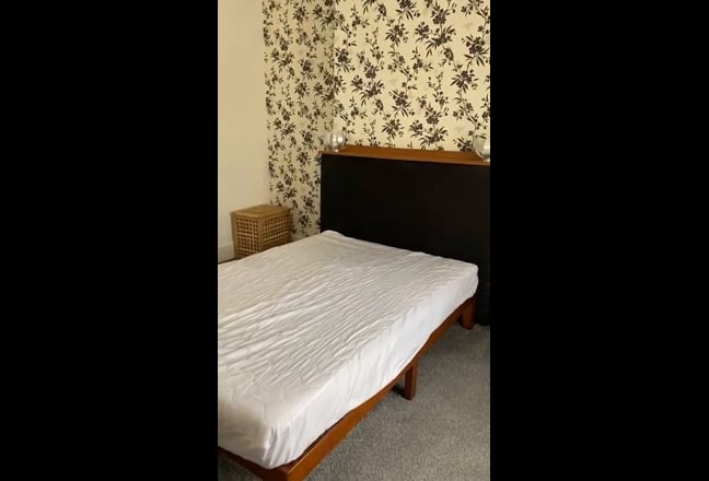 2 Spacious Double Rooms, CV2 Main Photo