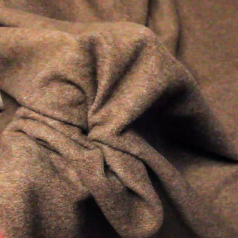 Vidéo: Tweed de laine, alpaga & mohair - Camel