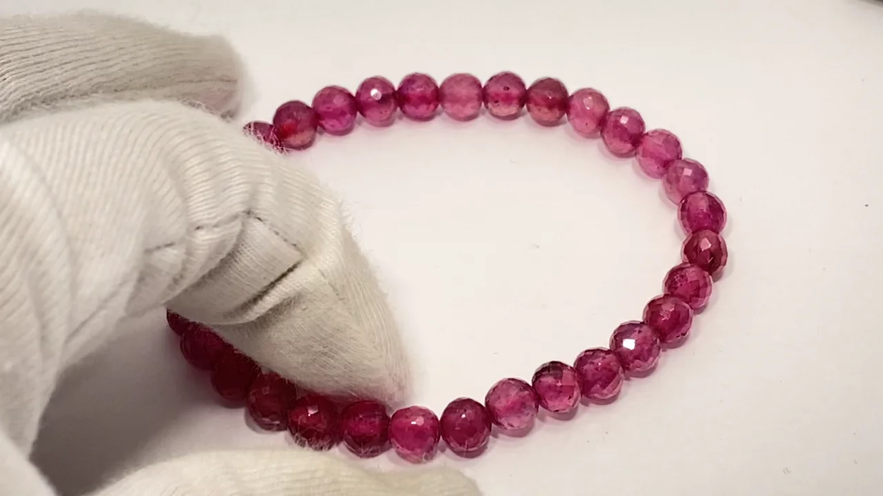 動画】【1点もの】宝石質ルビーAAA- ラウンドカット5mm 1連(ブレス) NO