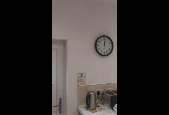 Newly Refurbished Double bedroom-all bills Incl  Main Photo