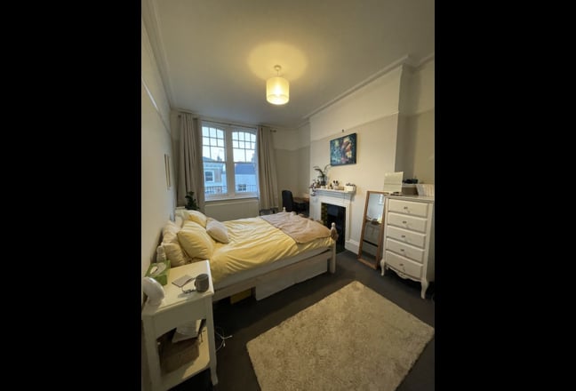 Large Room in Hammersmith Main Photo