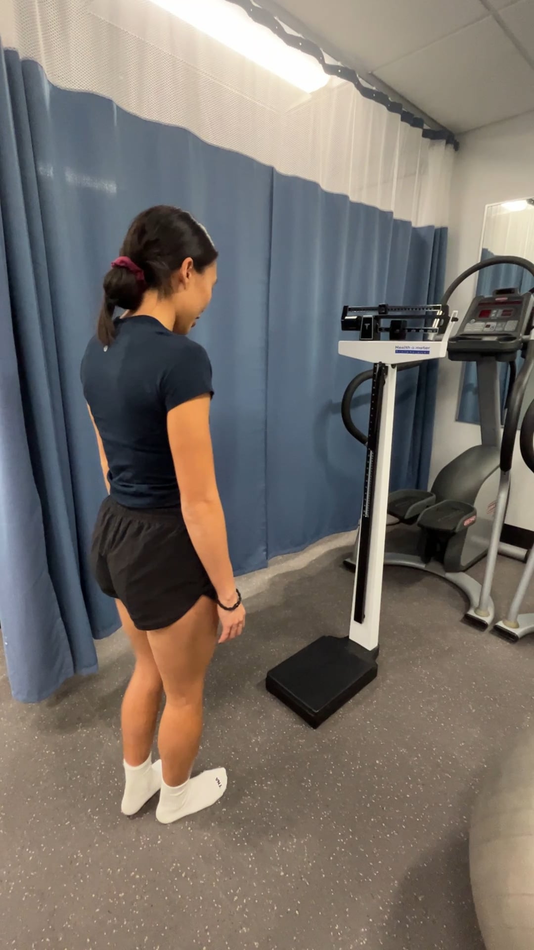 Watch PurpleShift athlete's Weight: 121 pounds