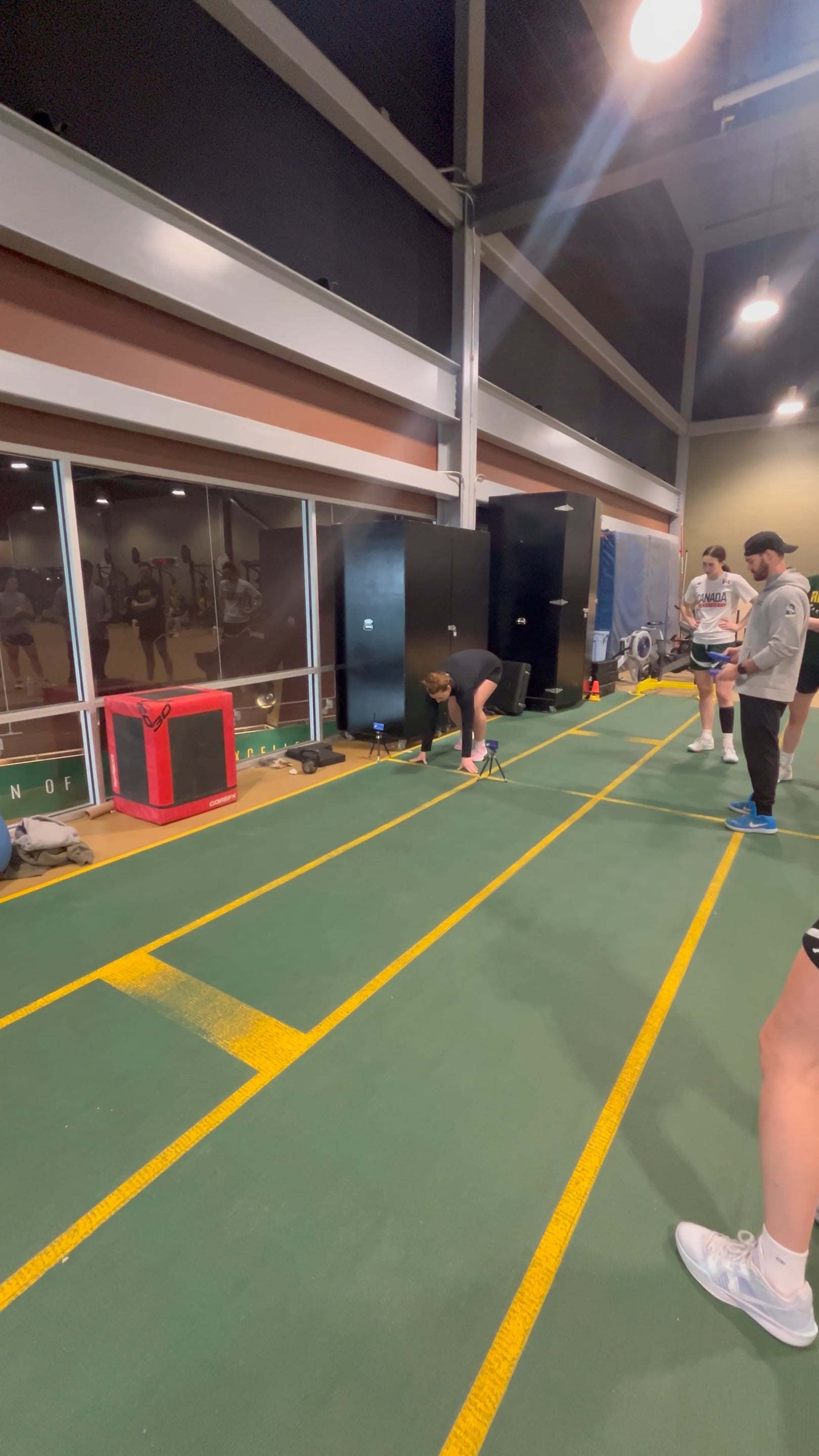 Watch brenna  metz's 40 Yard Dash: 5.73 seconds