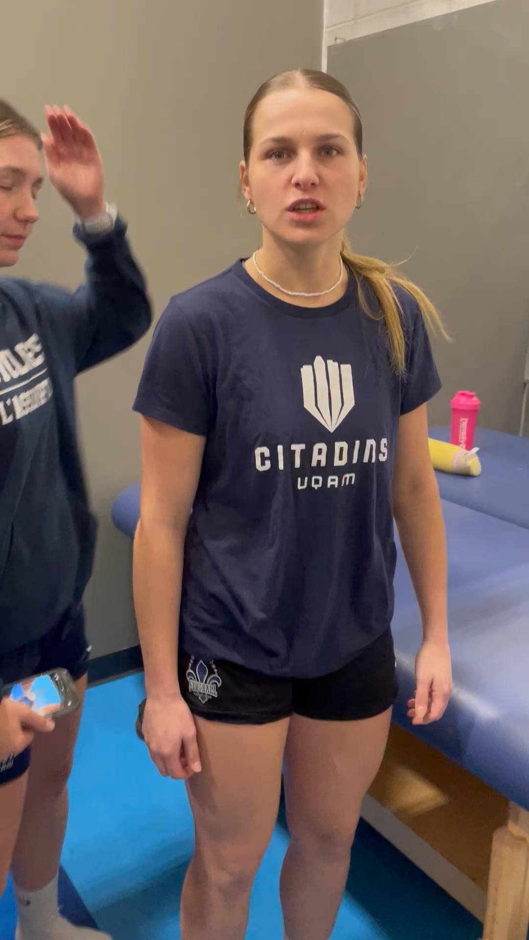 Watch penelope collins's Weight: 152.1 pounds